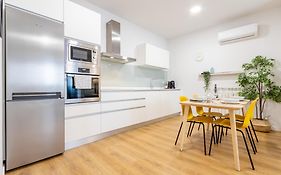 Insidehome Apartments - Val Central